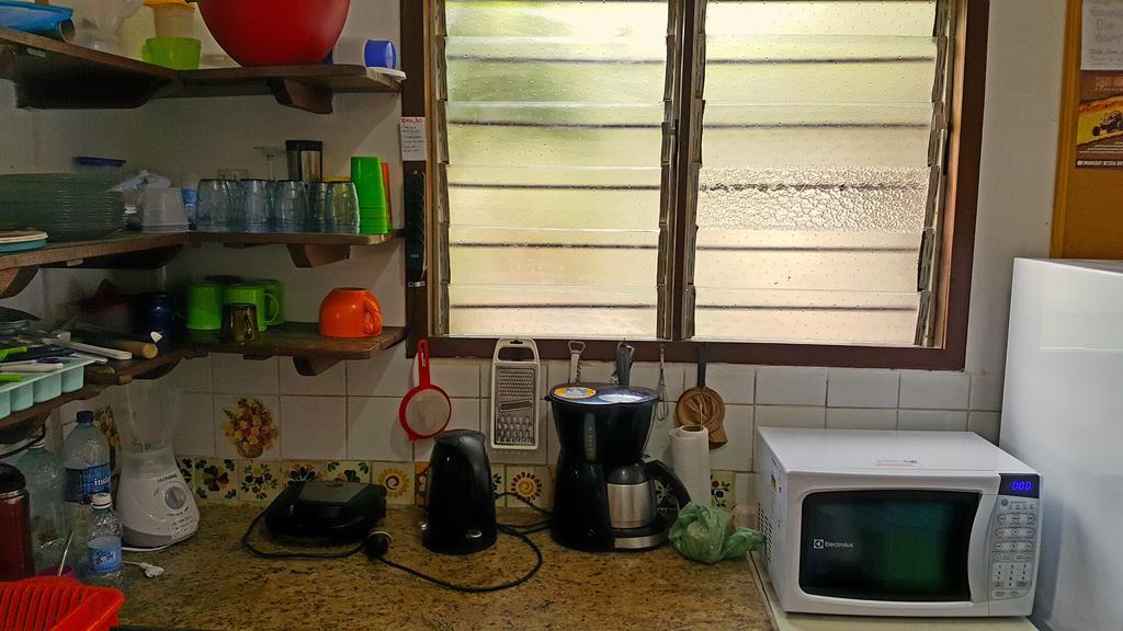 Media Veronica Hostel Suites Pipa Ares Luaran gambar