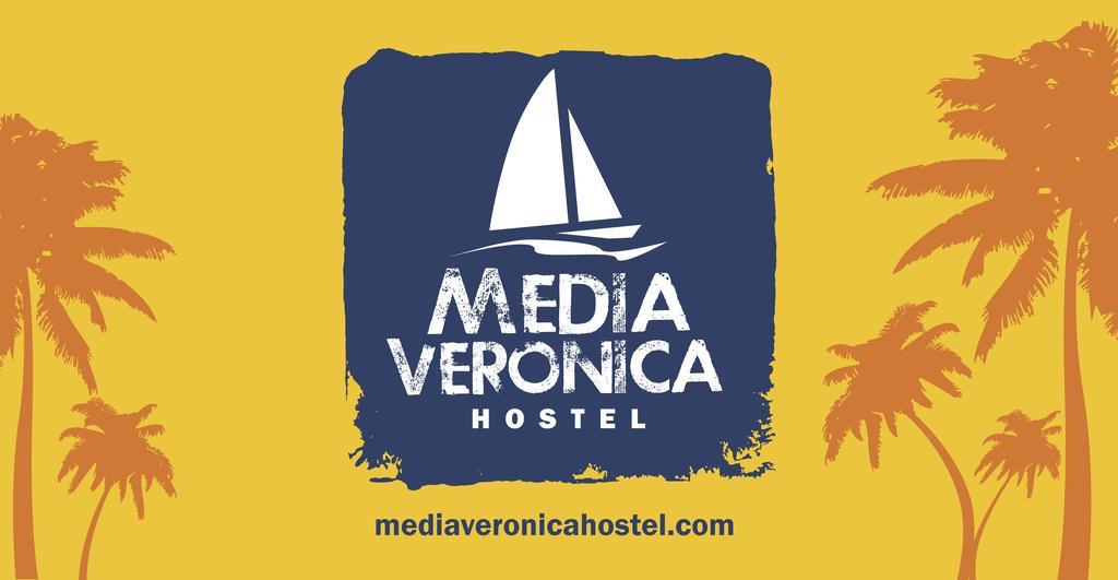 Media Veronica Hostel Suites Pipa Ares Luaran gambar